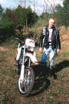 Jörg-Motorrad3.JPG (40955 Byte)