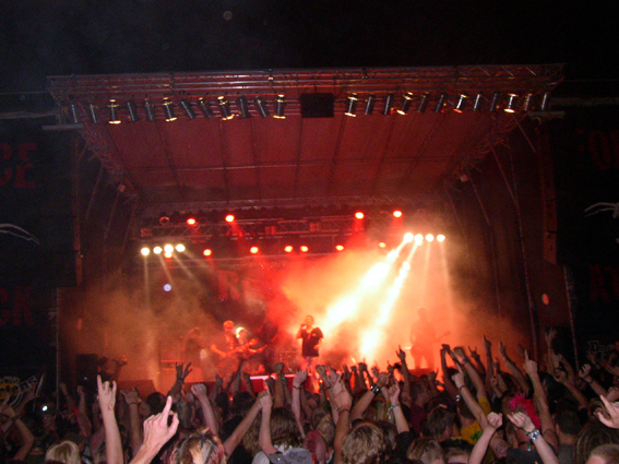 Picture: Force Attack Punk Festival 2005 - Rubberslime auf der Hauptb�hne